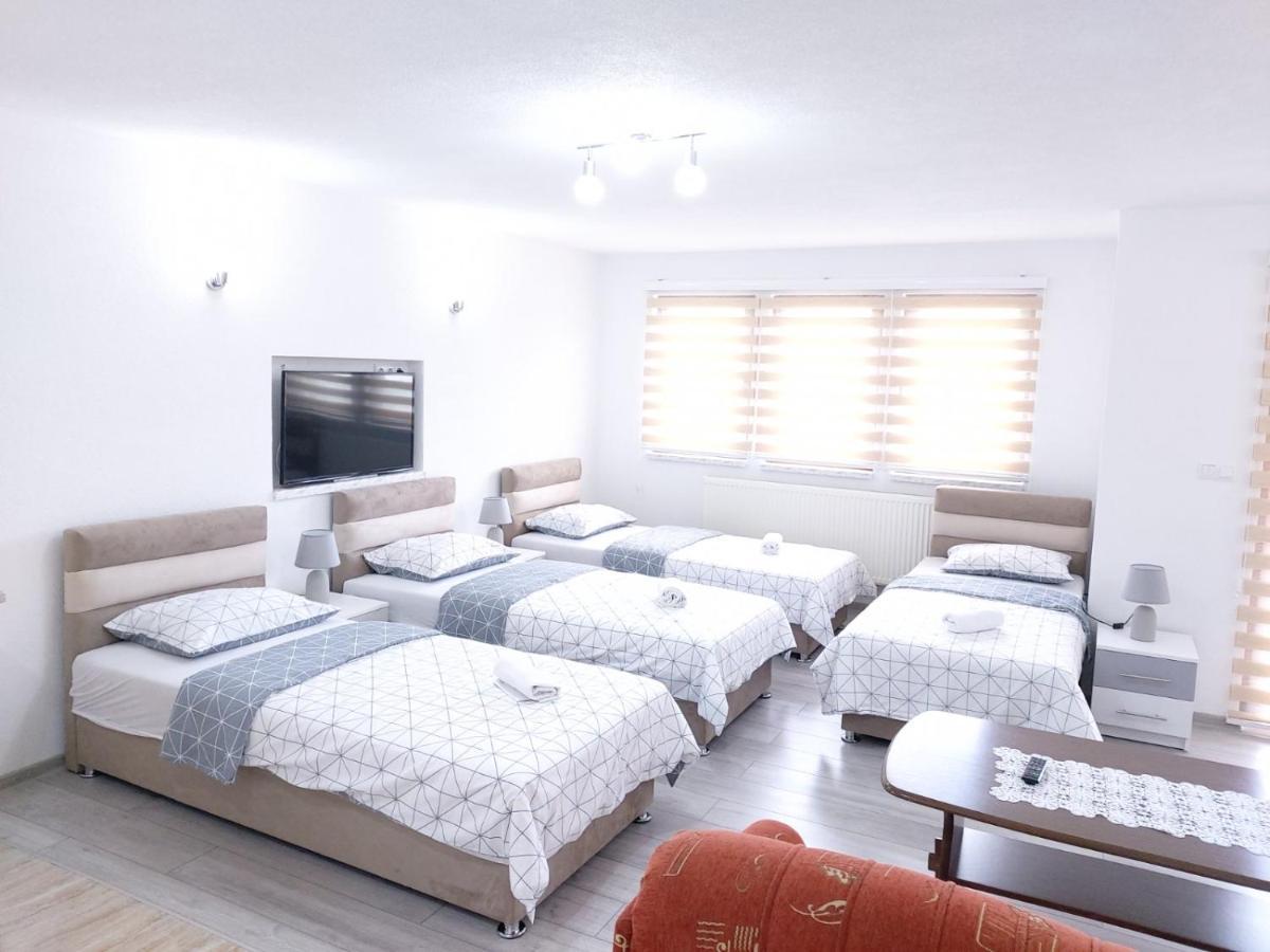 Guest House Ahmo Halilcevic Dubrave Gornje Ngoại thất bức ảnh