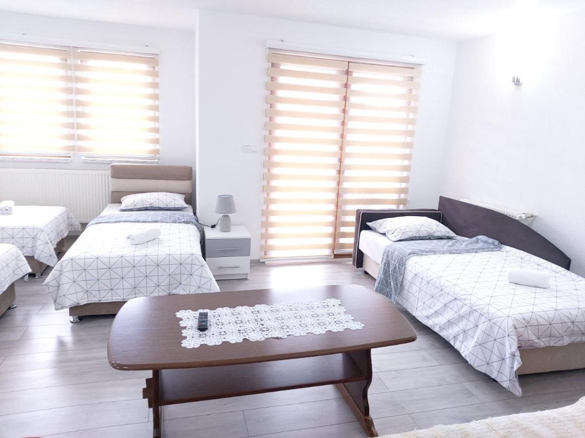 Guest House Ahmo Halilcevic Dubrave Gornje Ngoại thất bức ảnh