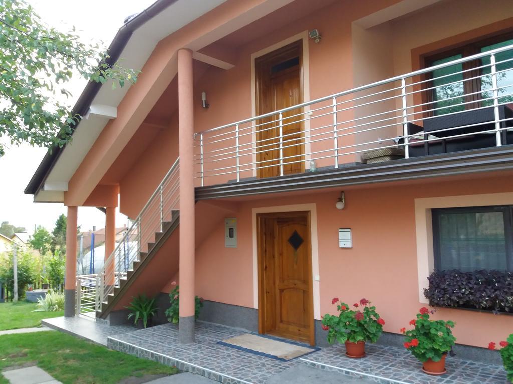 Guest House Ahmo Halilcevic Dubrave Gornje Ngoại thất bức ảnh